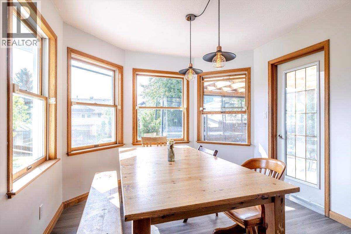 1102 12th Avenue, Fernie, British Columbia  V0B 1M0 - Photo 13 - 10352902