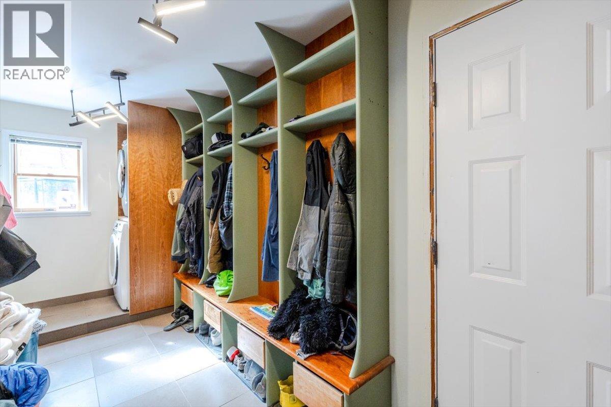 1102 12th Avenue, Fernie, British Columbia  V0B 1M0 - Photo 28 - 10352902