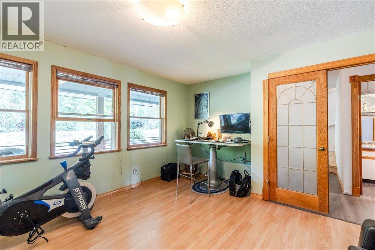 1102 12th Avenue, Fernie, British Columbia  V0B 1M0 - Photo 29 - 10352902