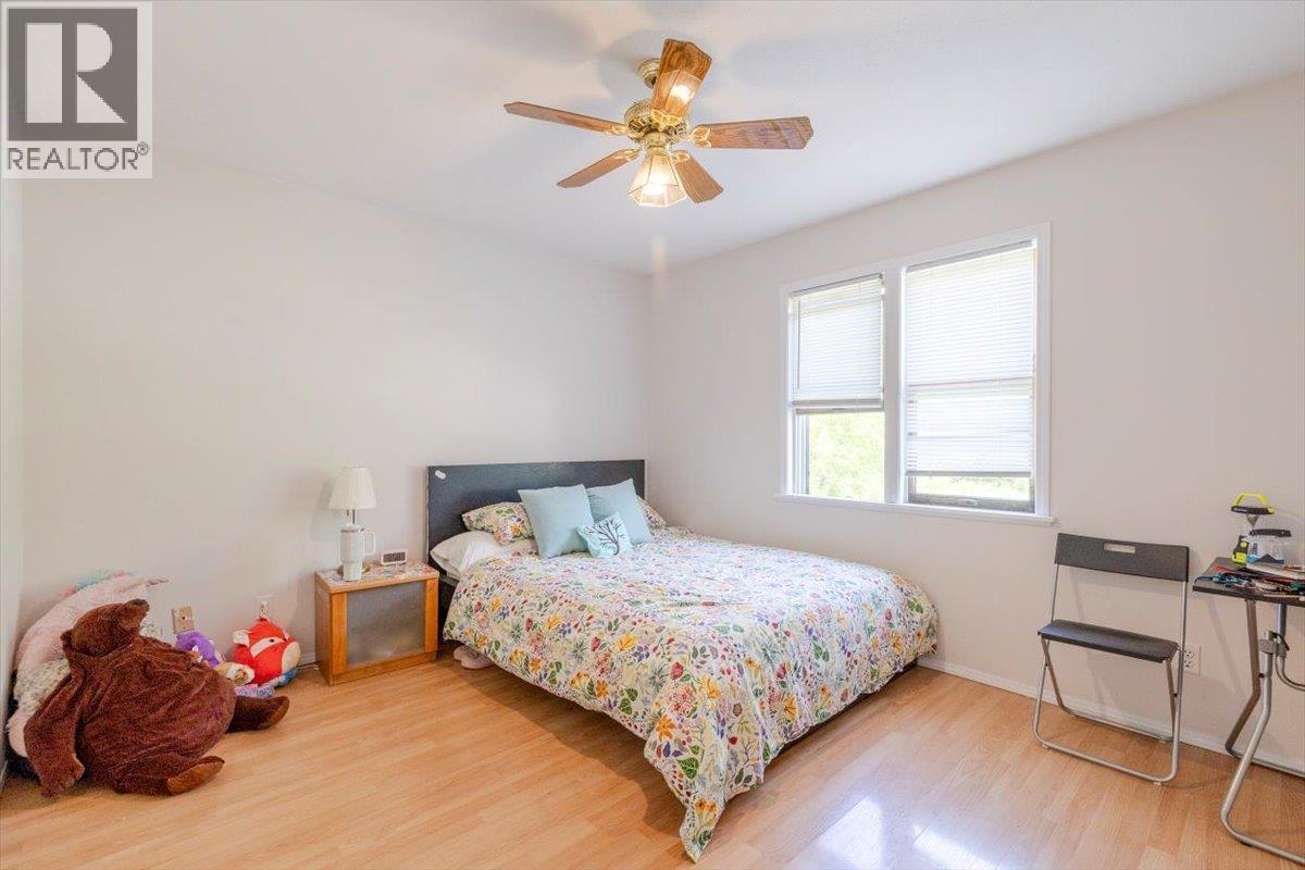 1102 12th Avenue, Fernie, British Columbia  V0B 1M0 - Photo 41 - 10352902