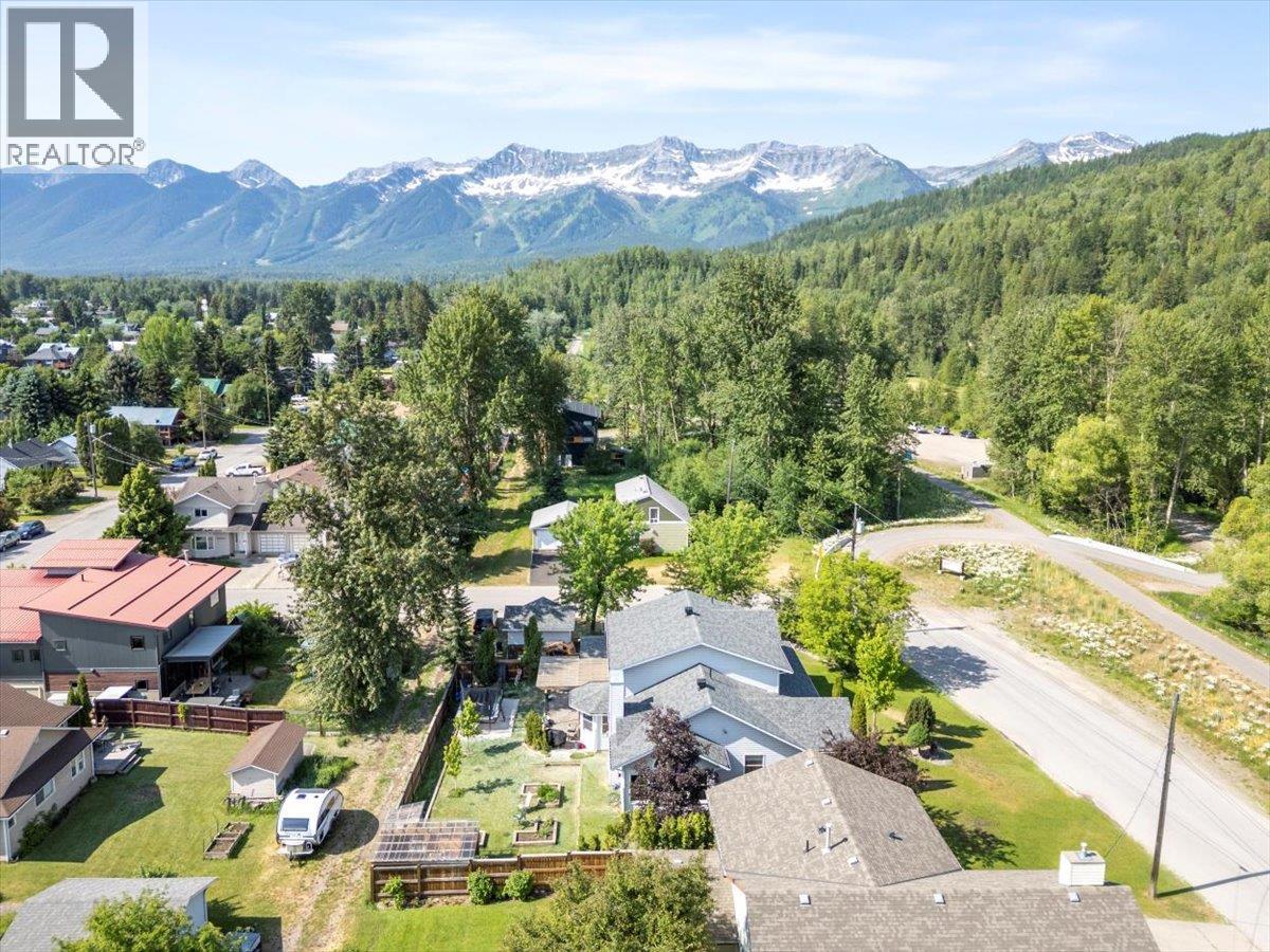 1102 12th Avenue, Fernie, British Columbia  V0B 1M0 - Photo 77 - 10352902