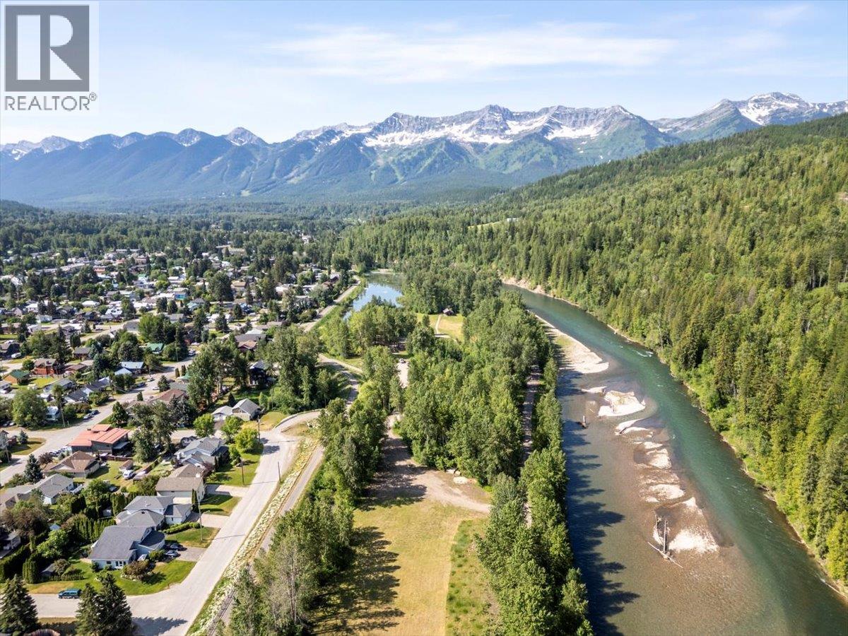1102 12th Avenue, Fernie, British Columbia  V0B 1M0 - Photo 86 - 10352902