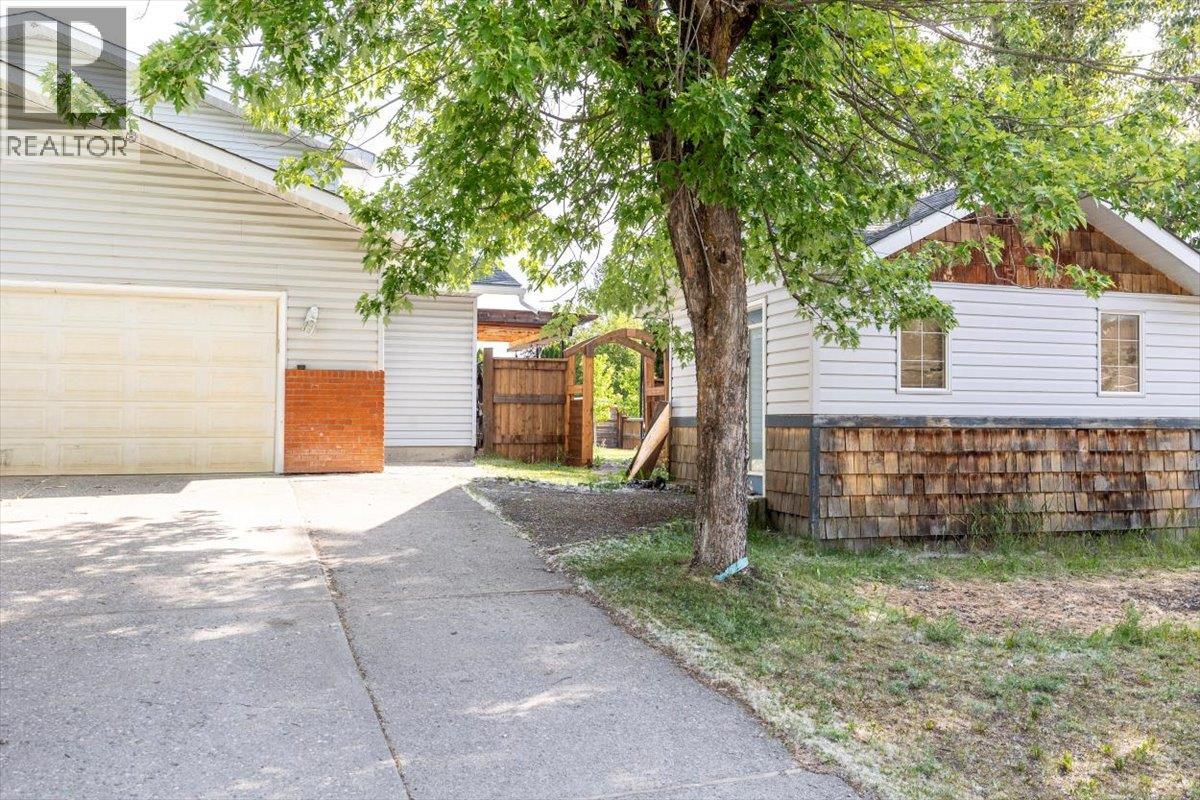 1102 12th Avenue, Fernie, British Columbia  V0B 1M0 - Photo 65 - 10352902