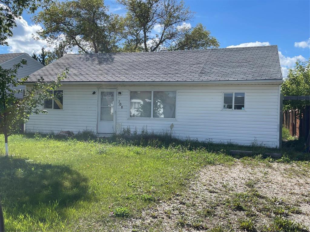 108 4th Avenue W, Swan River, Manitoba