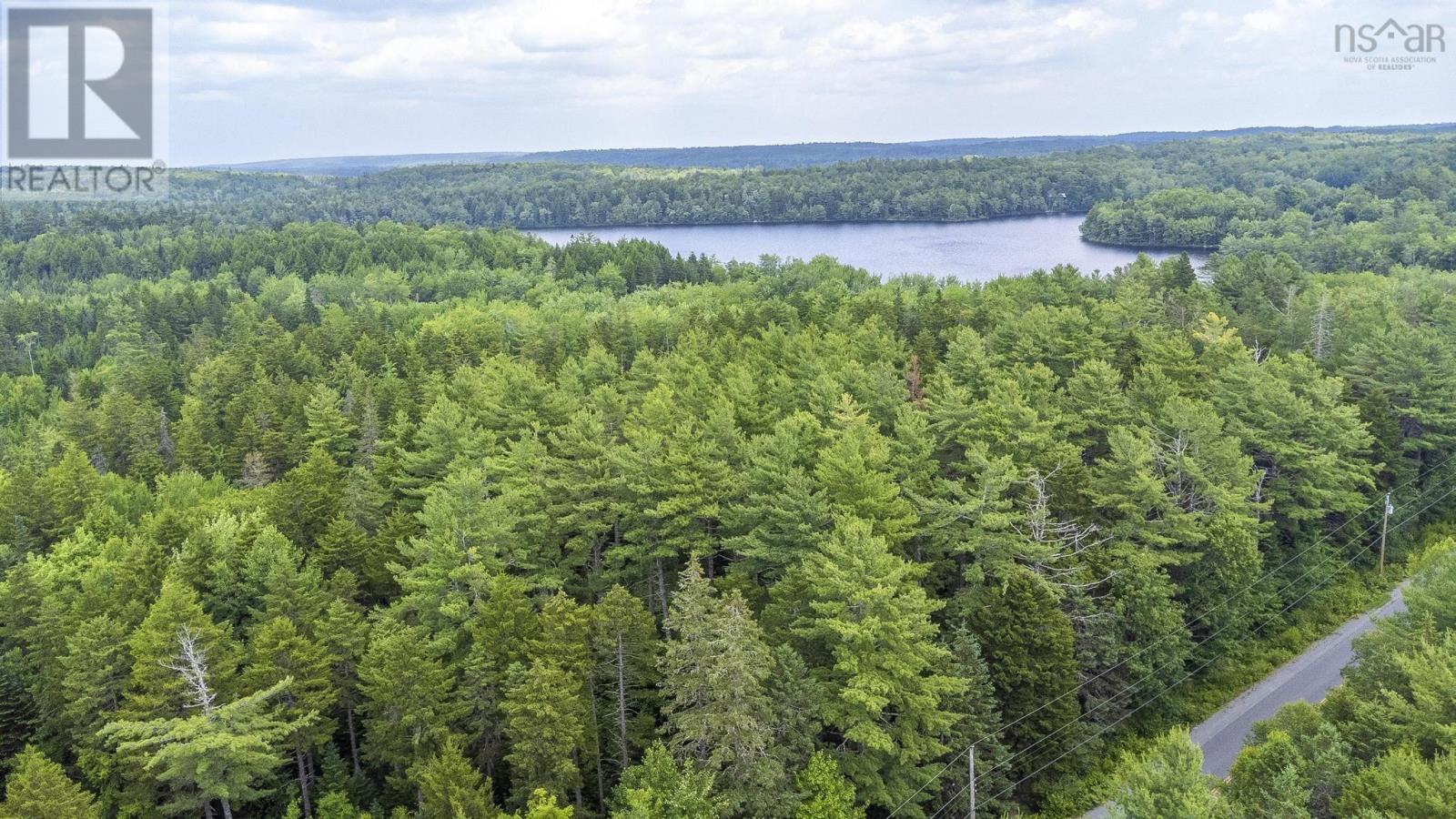 111 Middle Lake North Road, Vaughan, Nova Scotia  B0N 2T0 - Photo 2 - 202517268