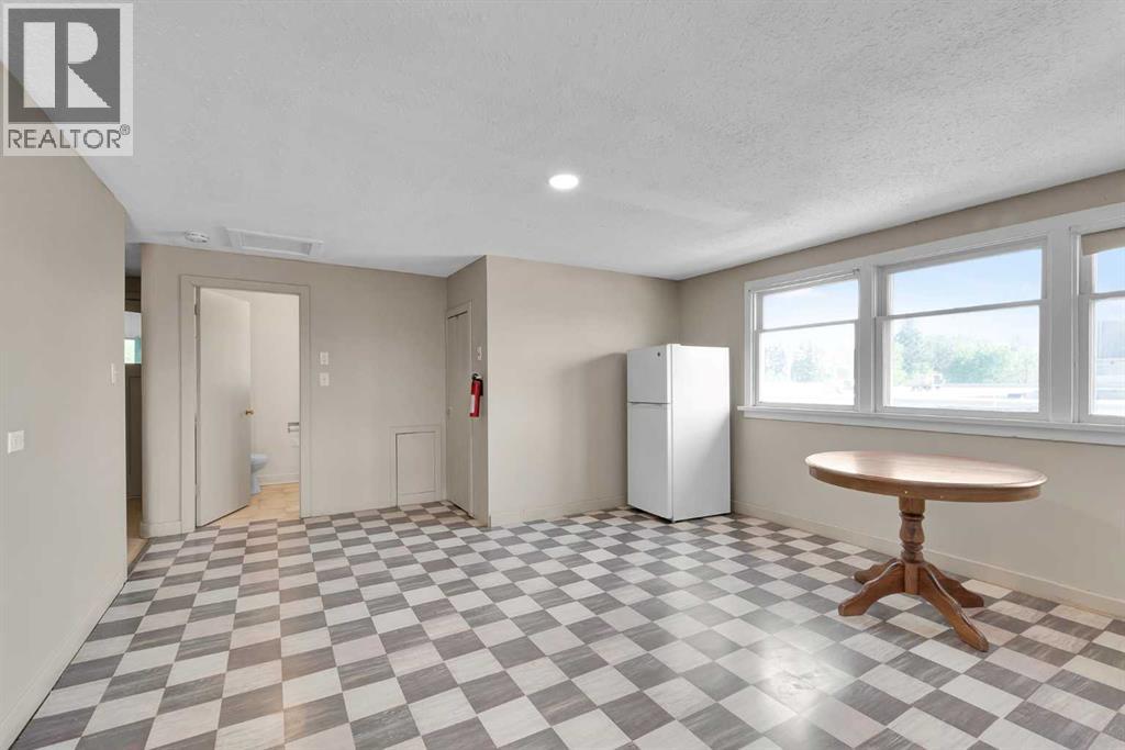 302 6 Avenue Ne, Three Hills, Alberta  T0M 2A0 - Photo 24 - A2224502
