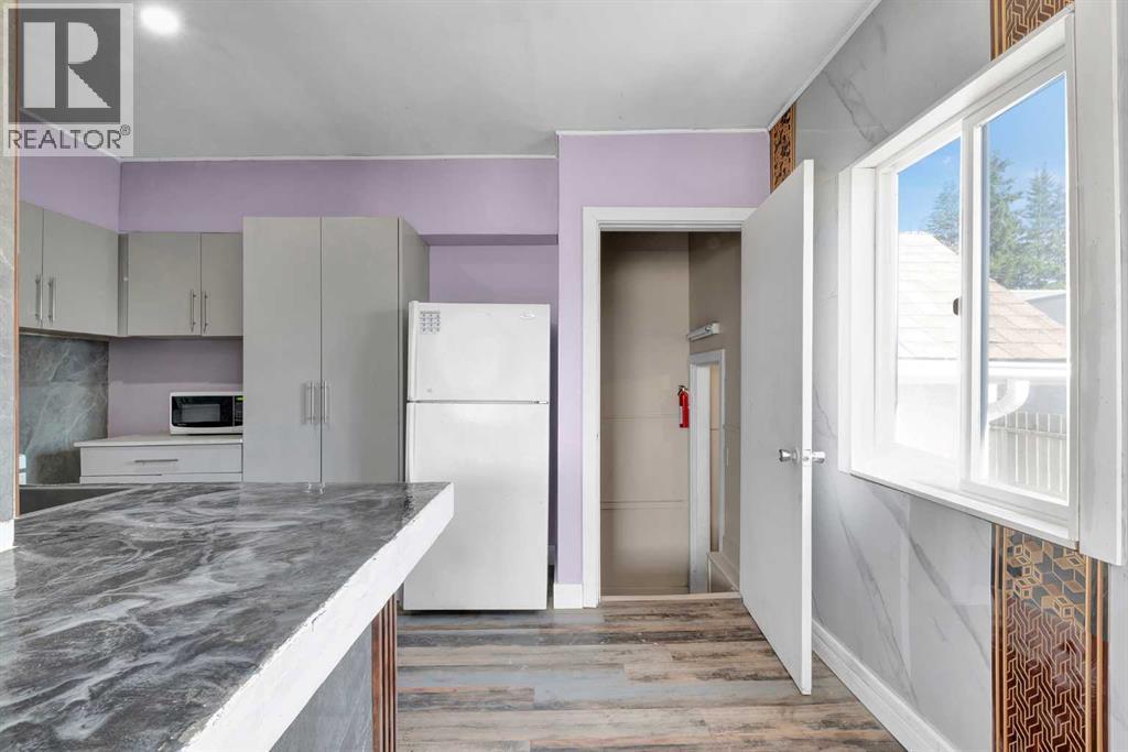 302 6 Avenue Ne, Three Hills, Alberta  T0M 2A0 - Photo 7 - A2224502