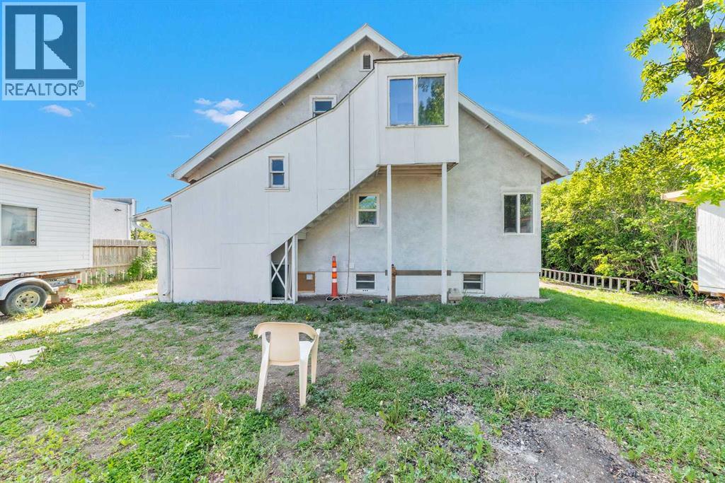 302 6 Avenue Ne, Three Hills, Alberta  T0M 2A0 - Photo 45 - A2224502