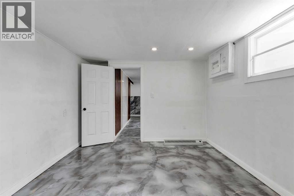 302 6 Avenue Ne, Three Hills, Alberta  T0M 2A0 - Photo 40 - A2224502