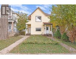 496 CARON AVENUE, Windsor, Ontario