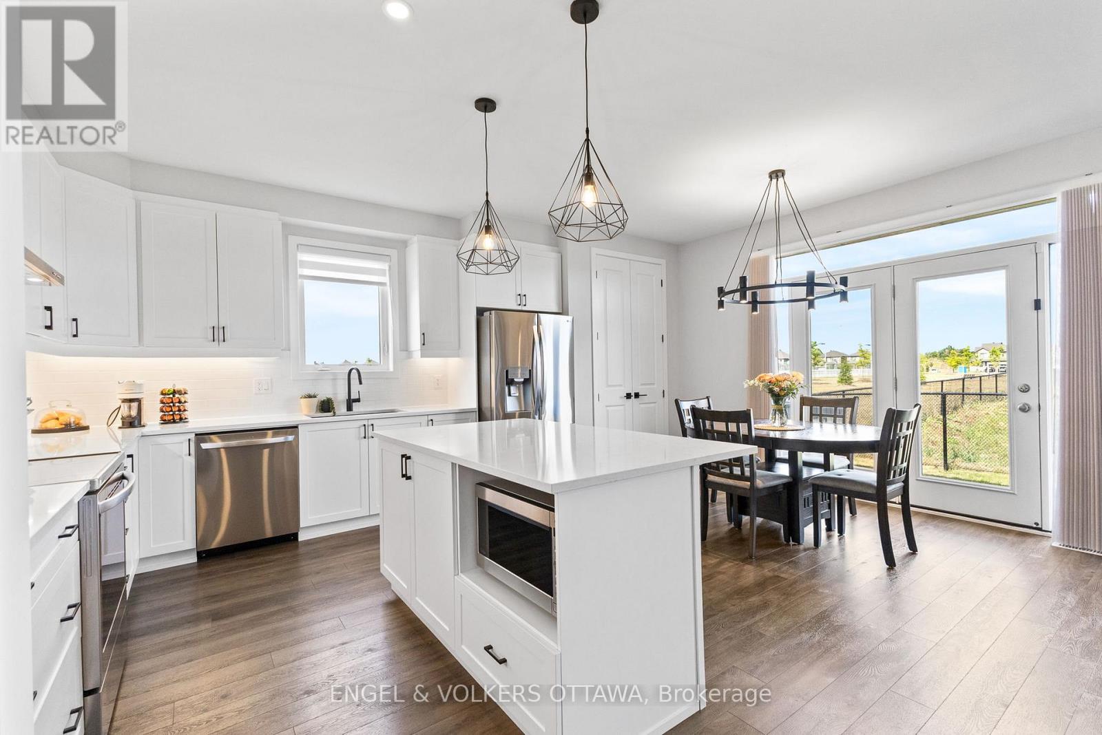 119 Green Ash Avenue, Ottawa, Ontario  K0A 2Z0 - Photo 10 - X12355928