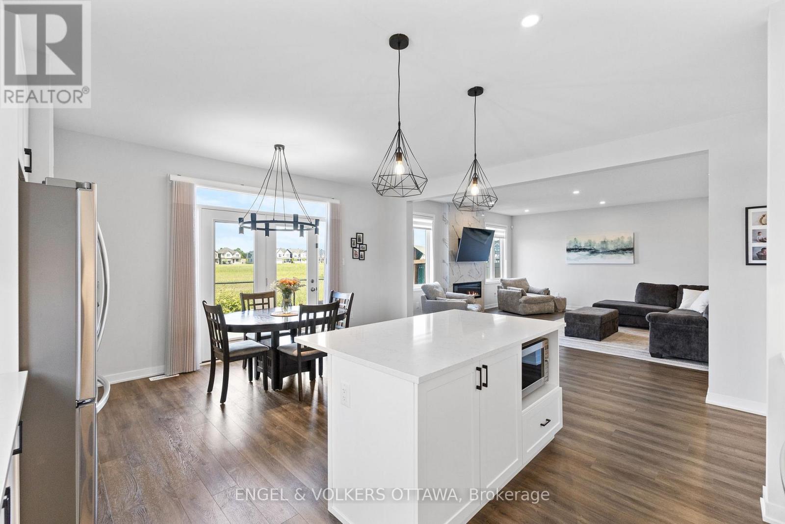 119 Green Ash Avenue, Ottawa, Ontario  K0A 2Z0 - Photo 13 - X12355928