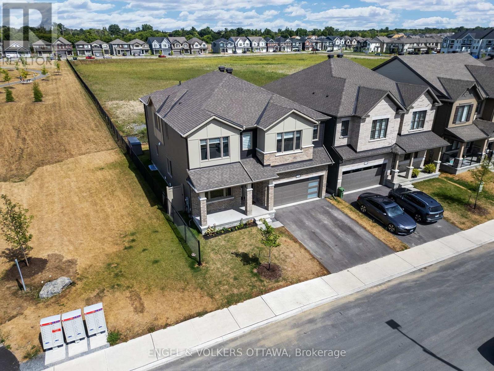 119 Green Ash Avenue, Ottawa, Ontario  K0A 2Z0 - Photo 3 - X12355928