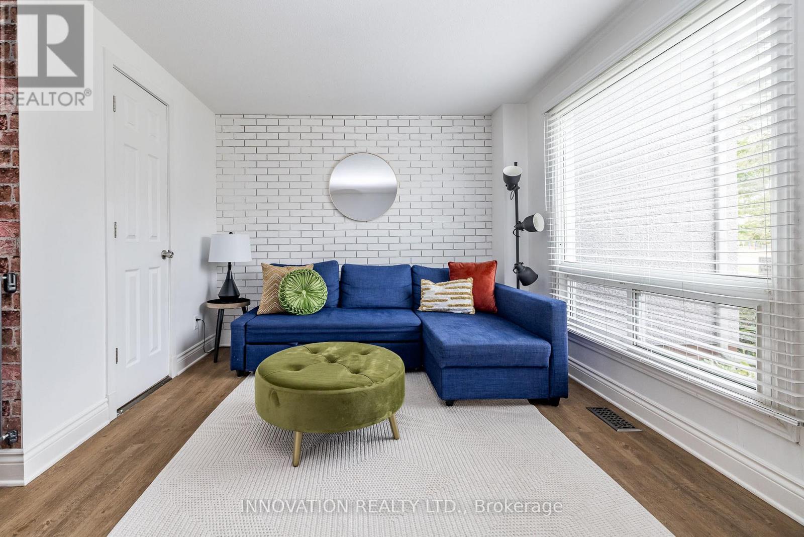 274 Woodfield Drive, Ottawa, Ontario  K2G 3W9 - Photo 6 - X12355947