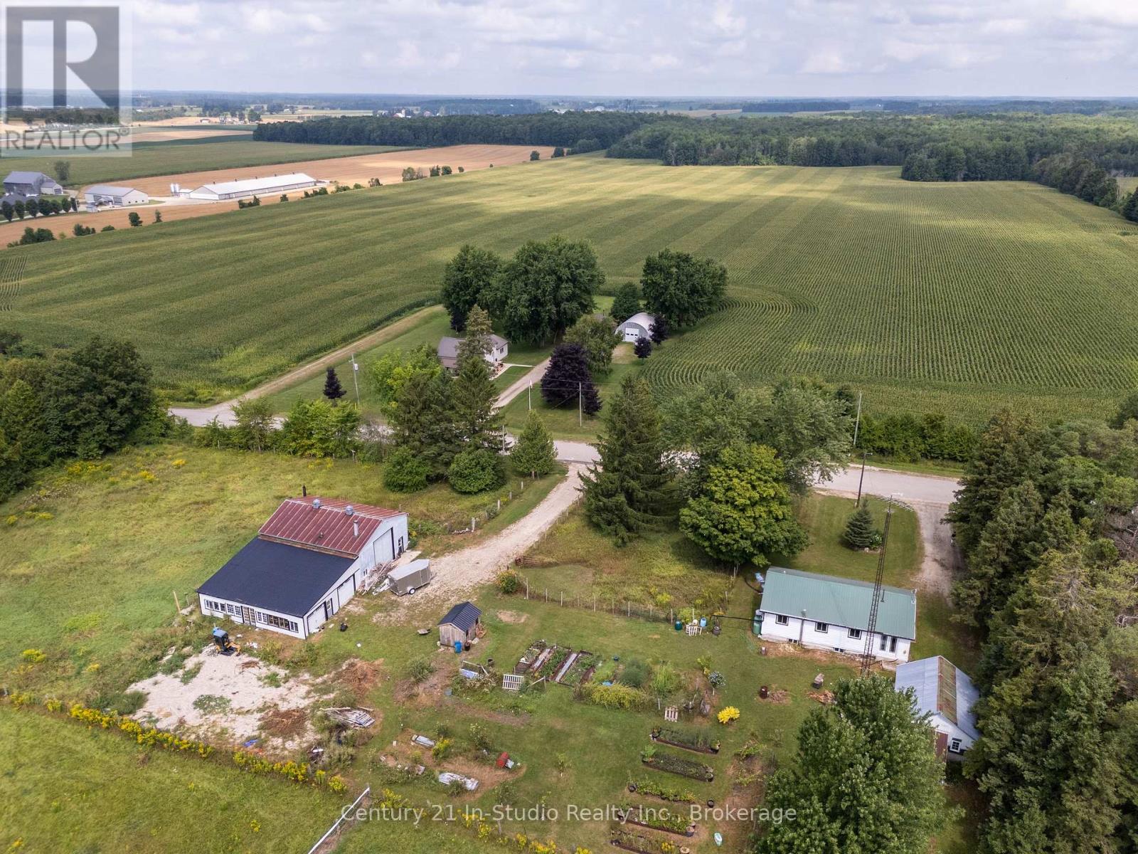 823 12 Concession, South Bruce, Ontario  N0G 2W0 - Photo 19 - X12355926