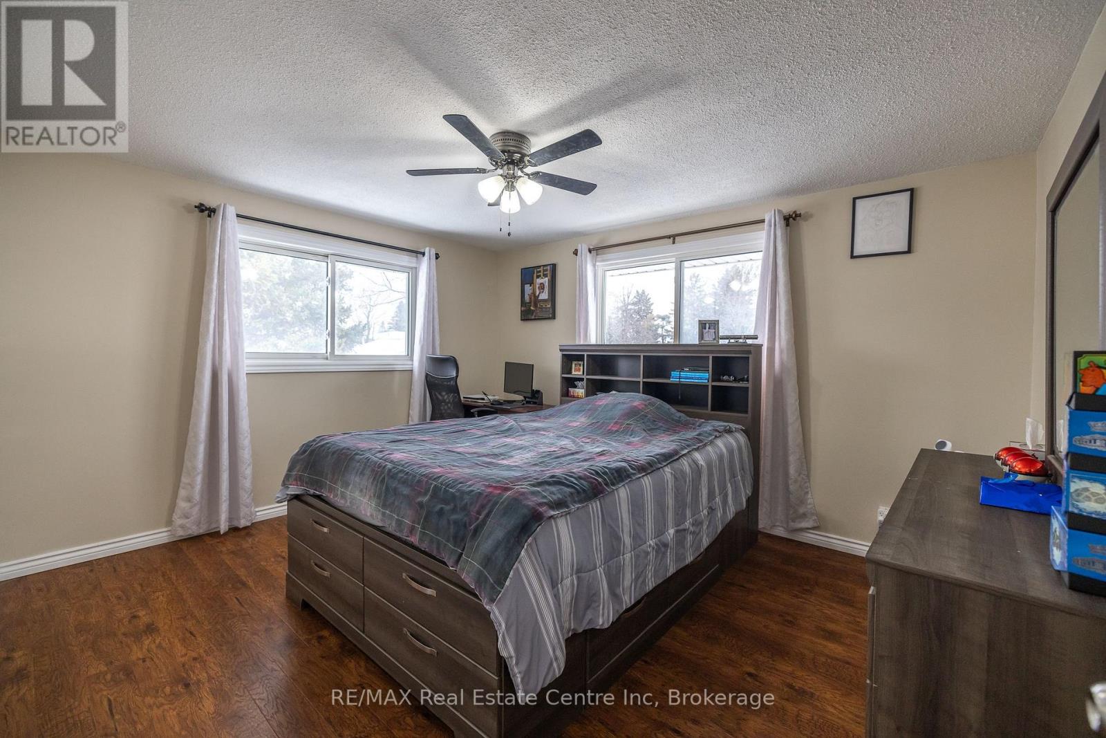 461 Strasburg Road, Kitchener, Ontario  N2E 1P1 - Photo 19 - X12355937