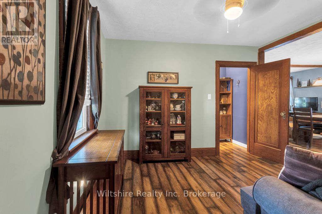 57 Potters Road, Tillsonburg, Ontario  N4G 2H1 - Photo 15 - X12355917