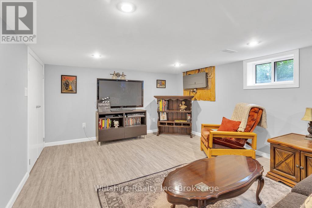 57 Potters Road, Tillsonburg, Ontario  N4G 2H1 - Photo 17 - X12355917