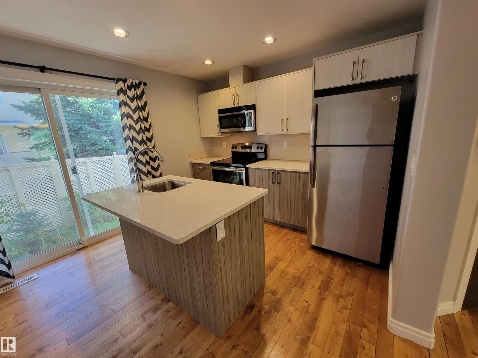 Property at #1-4 8514 83 AV NW image 5