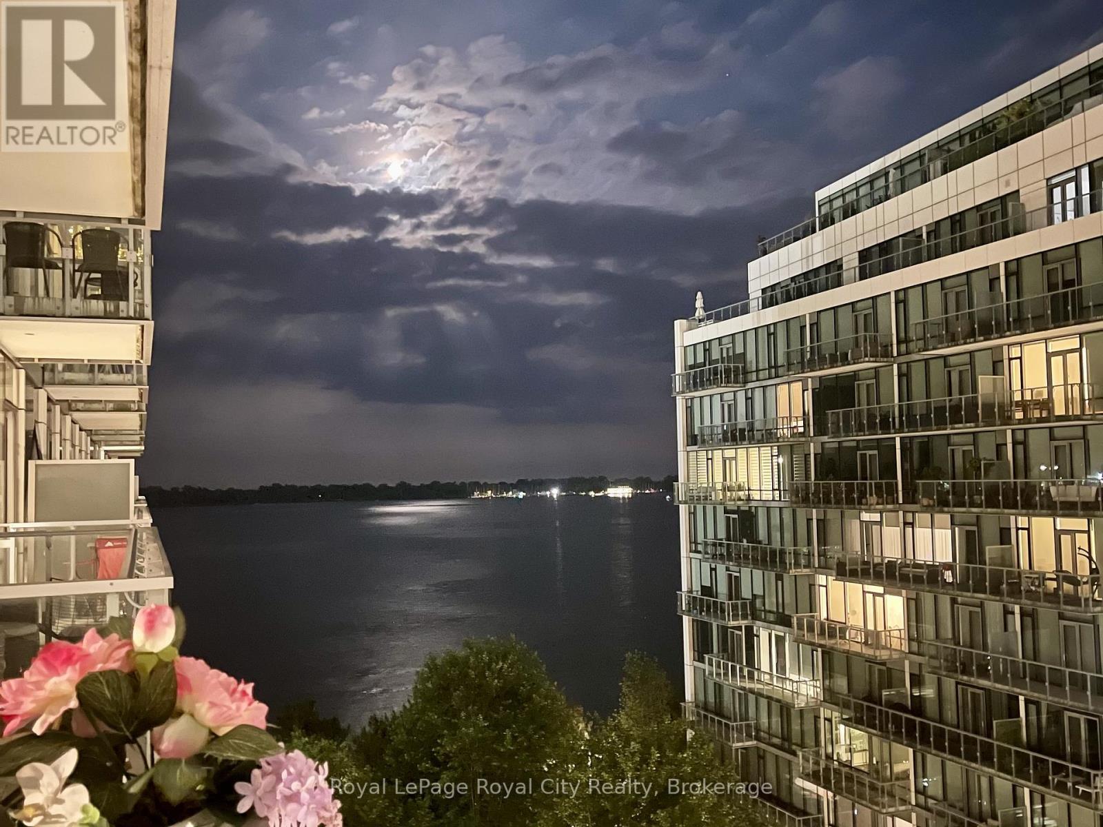 830 - 39 Queens Quay E, Toronto (Waterfront Communities), Ontario  M5E 0A5 - Photo 21 - C12355465