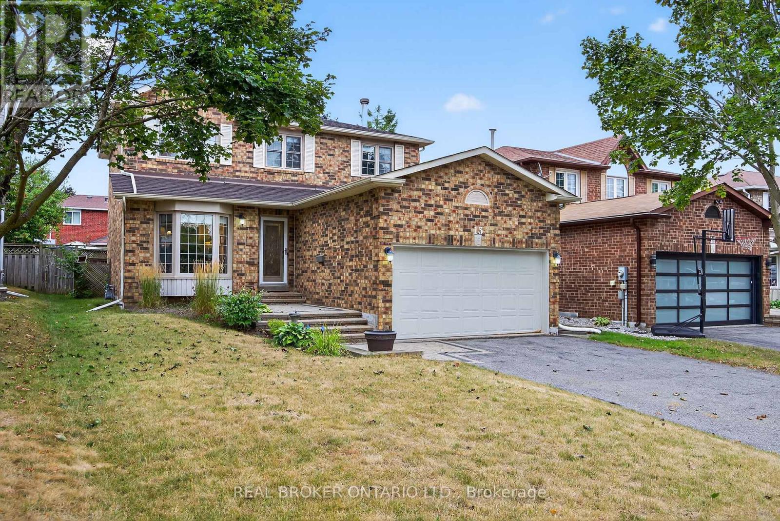 13 BALLISTON ROAD, Barrie, Ontario