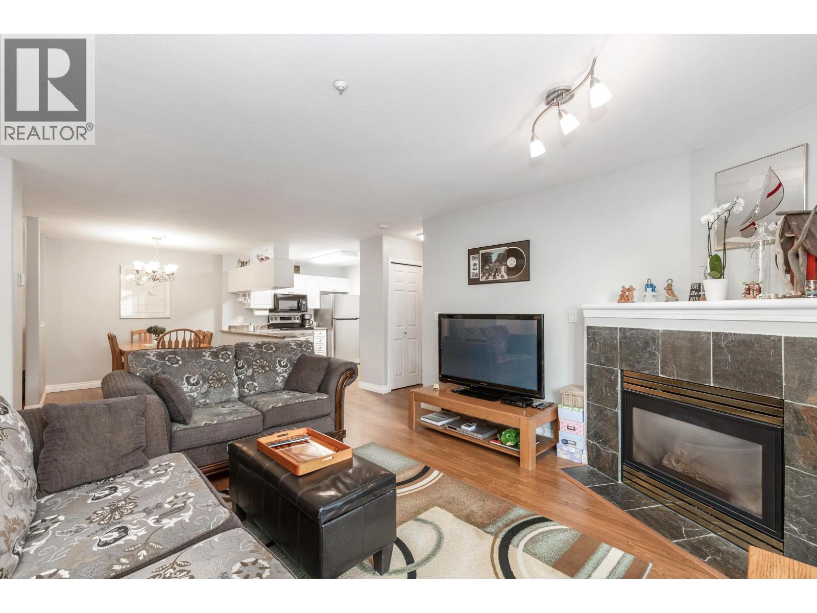 103 11960 Harris Road, Pitt Meadows, British Columbia  V3Y 2R1 - Photo 5 - R3037964
