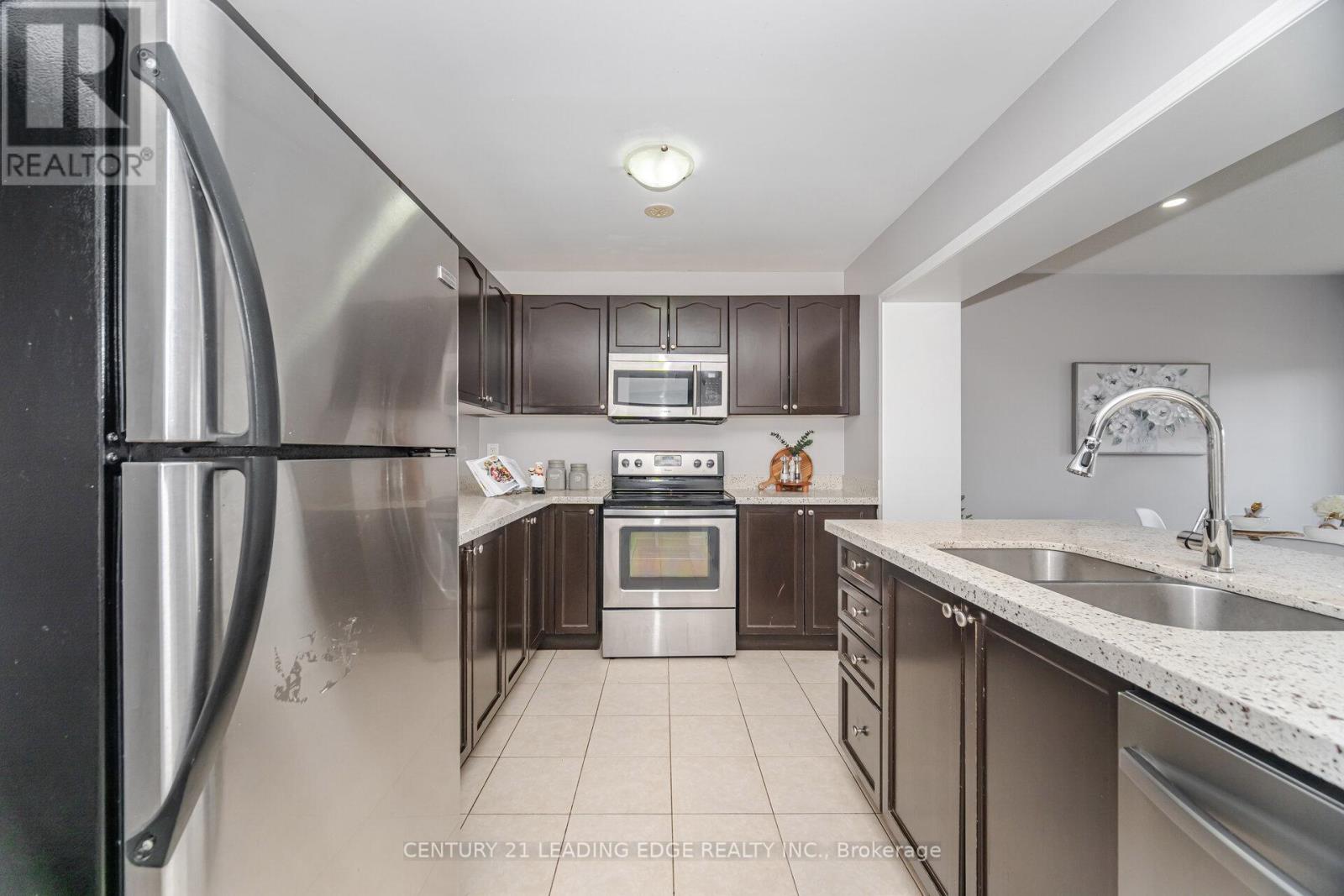 42 Memory Lane, Brampton, Ontario  L7A 0V9 - Photo 14 - W12355935