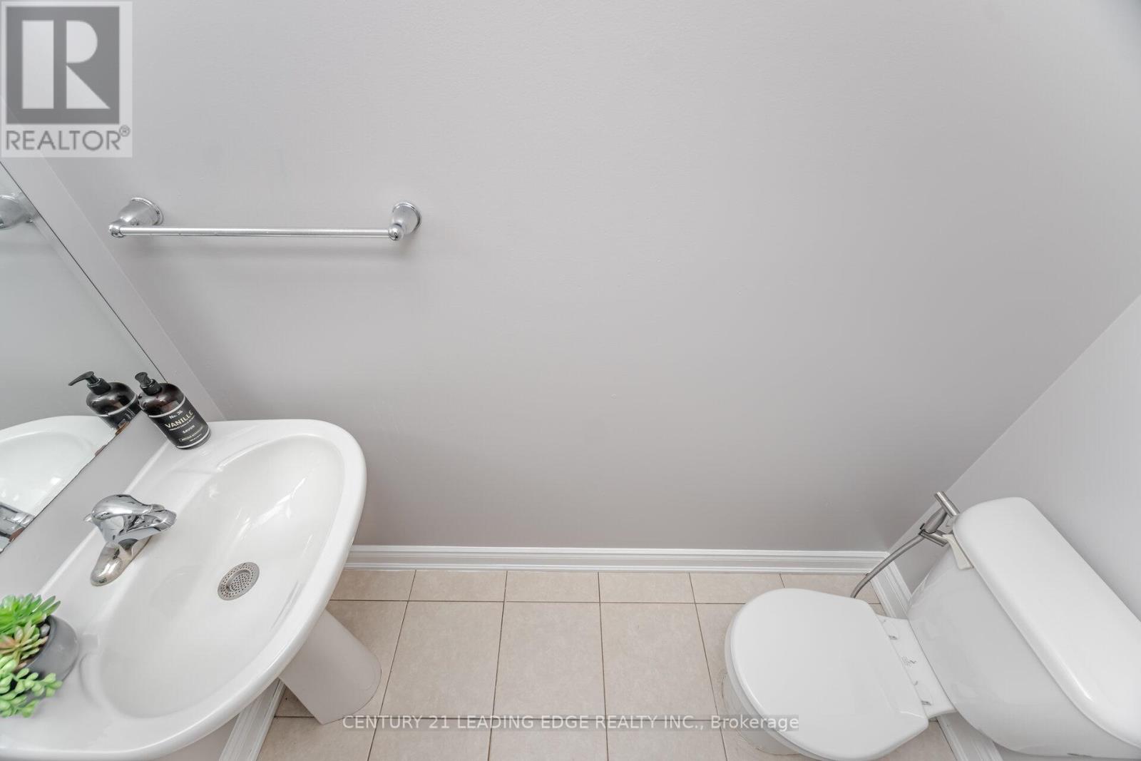 42 Memory Lane, Brampton, Ontario  L7A 0V9 - Photo 22 - W12355935