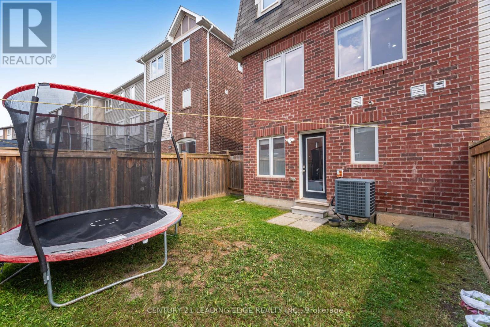 42 Memory Lane, Brampton, Ontario  L7A 0V9 - Photo 41 - W12355935