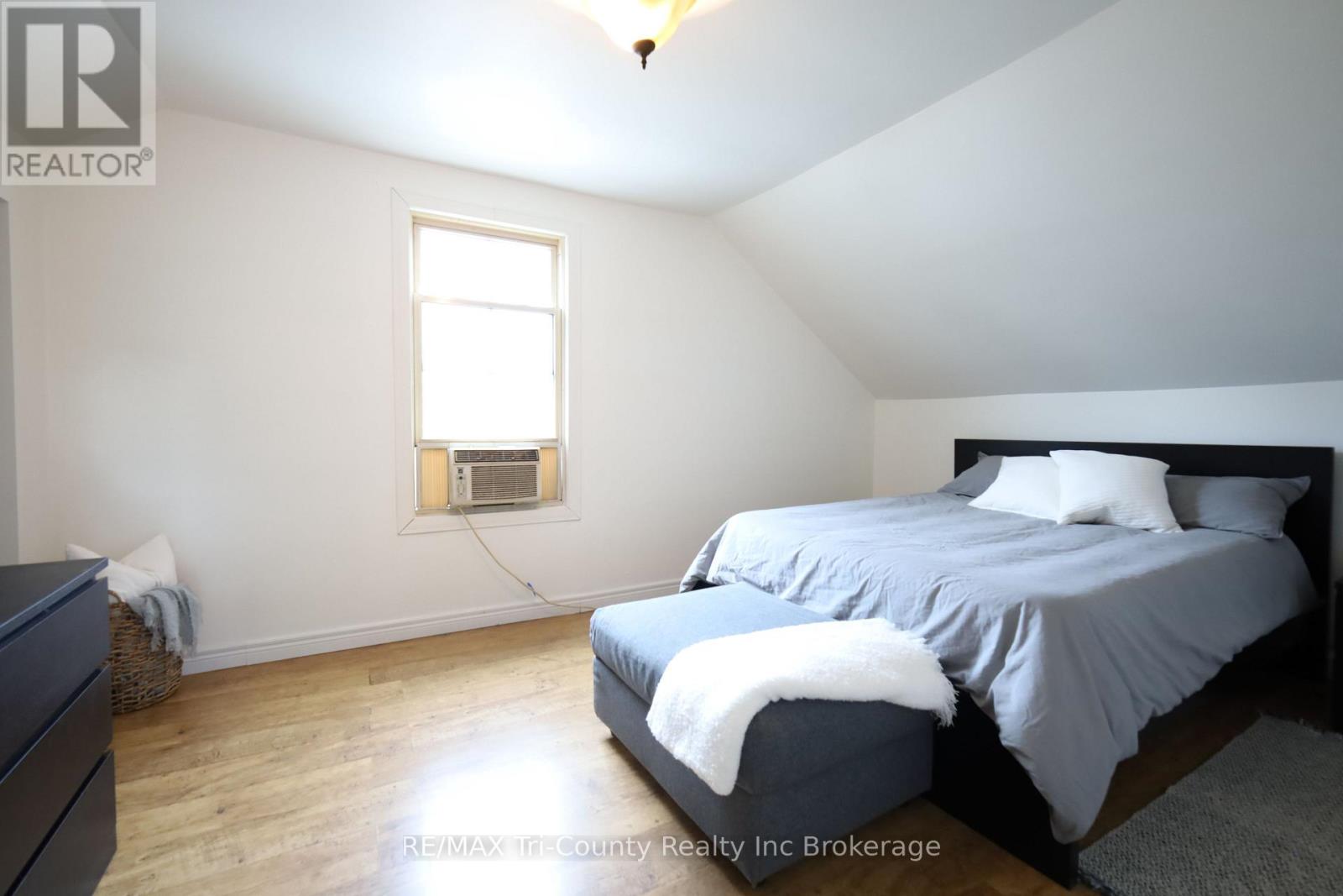 60 Manitoba Street, St. Thomas, Ontario  N5P 3A4 - Photo 17 - X12355959