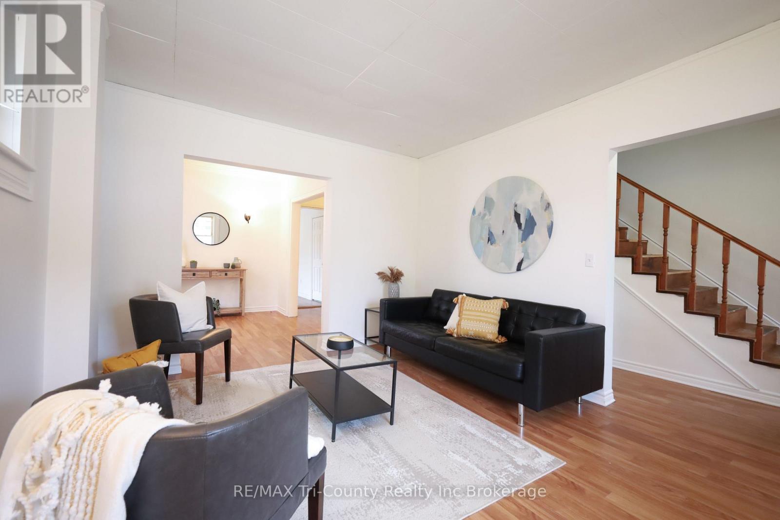 60 Manitoba Street, St. Thomas, Ontario  N5P 3A4 - Photo 3 - X12355959
