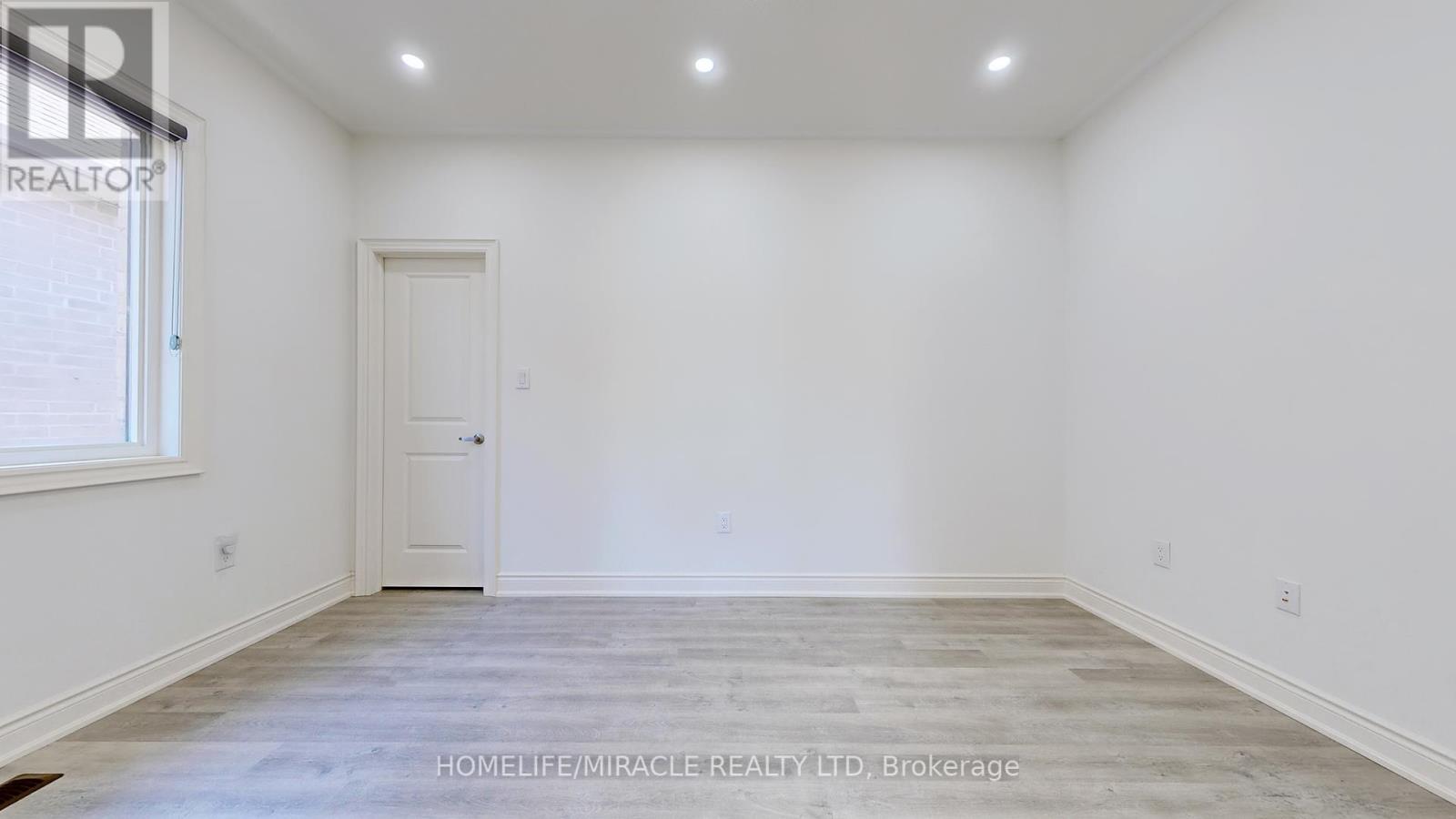 4 Zimmerman Gardens, Hamilton, Ontario  L8B 1Y9 - Photo 32 - X12355949