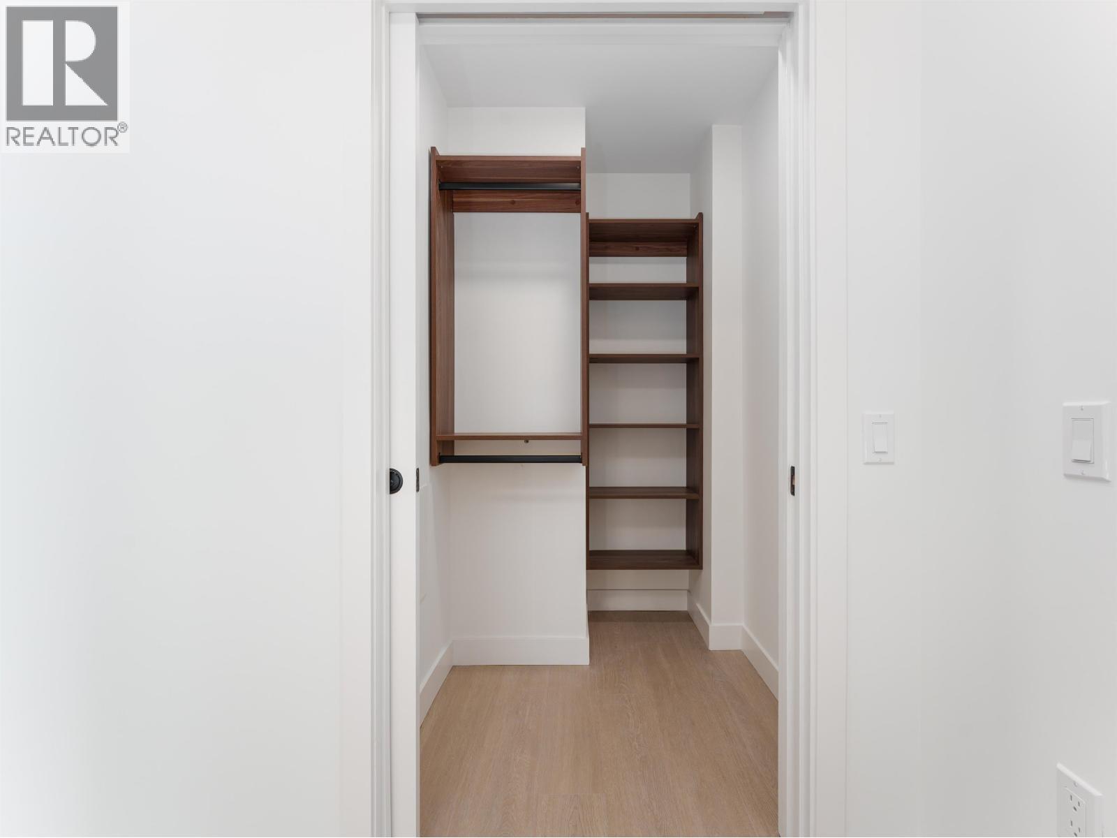359 422 E 3rd Street, North Vancouver, British Columbia  V7L 0K1 - Photo 11 - R3039161