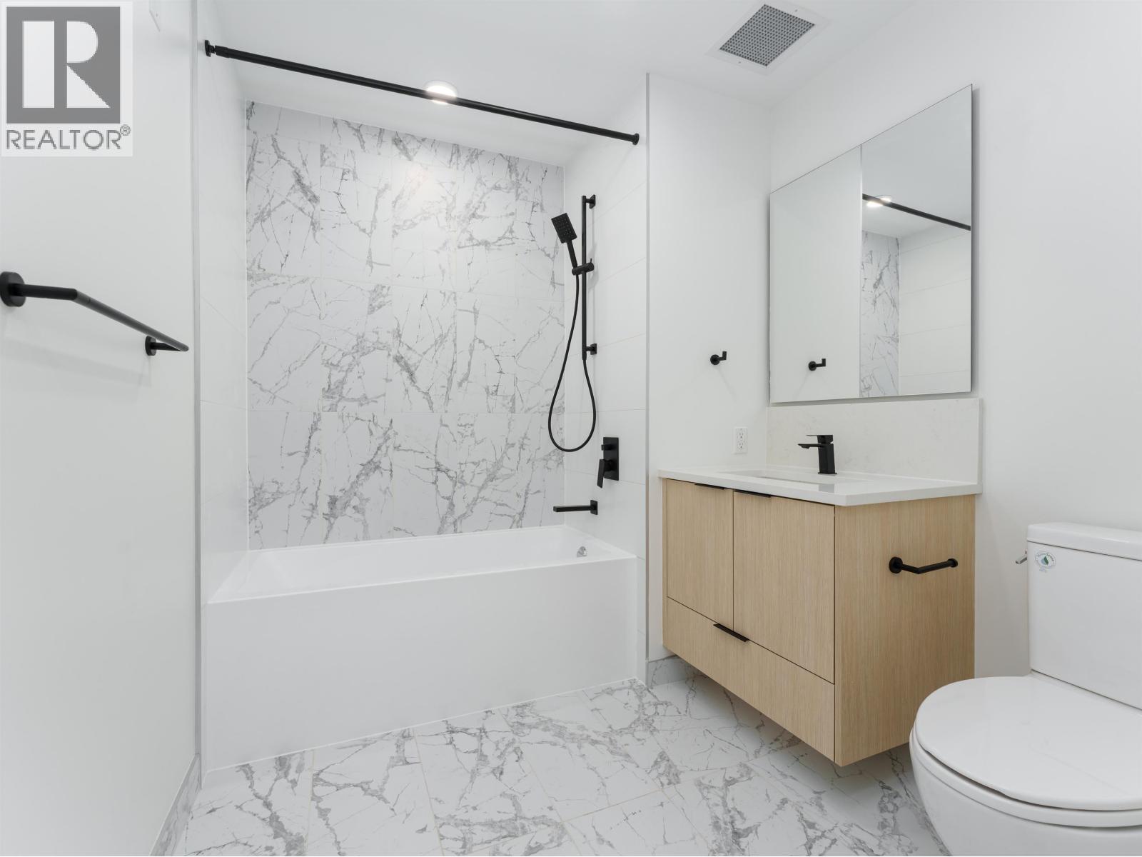 359 422 E 3rd Street, North Vancouver, British Columbia  V7L 0K1 - Photo 21 - R3039161