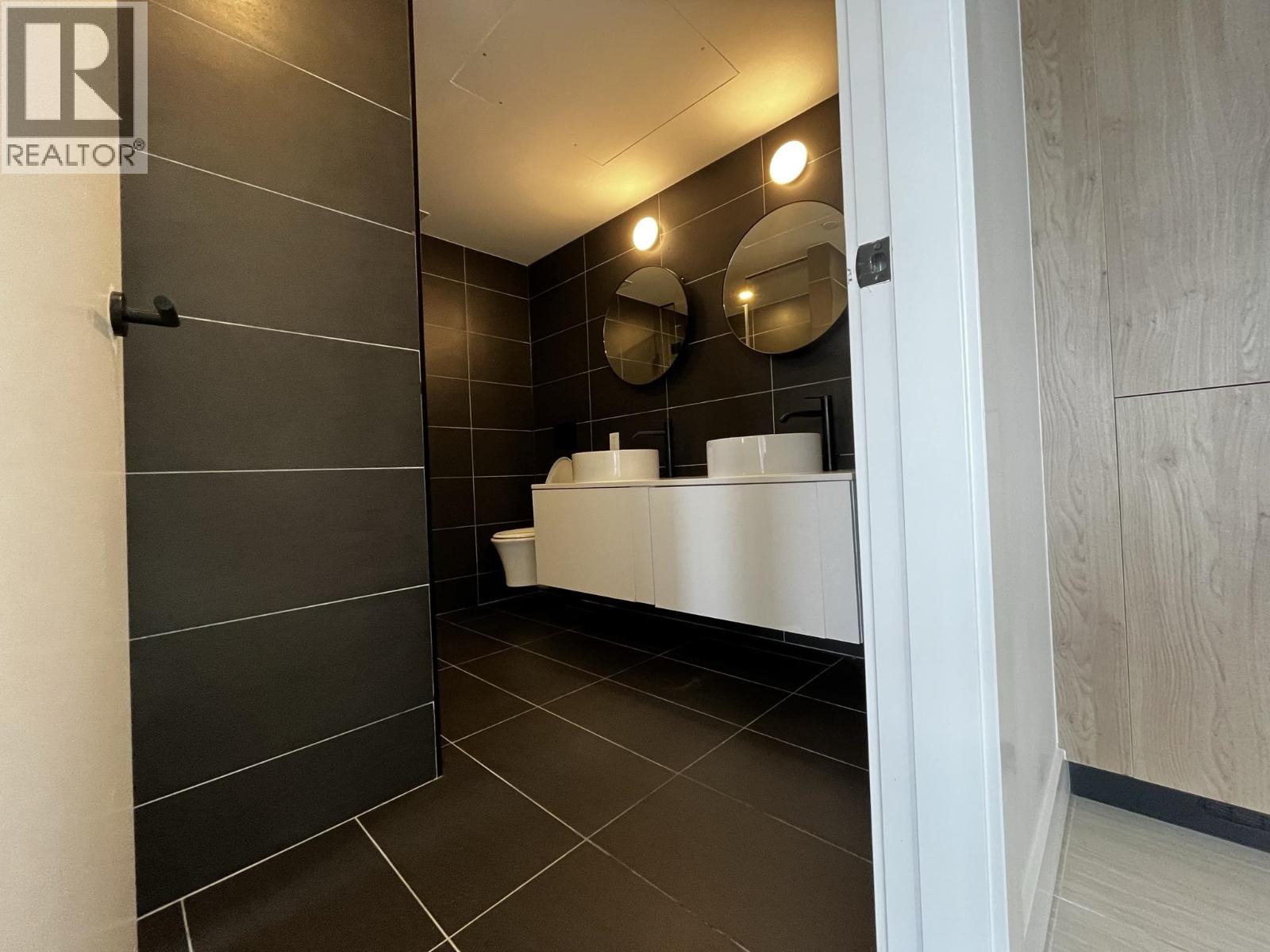 23xx 5058 Joyce Street, Vancouver, British Columbia  V5R 4G6 - Photo 4 - R3039157