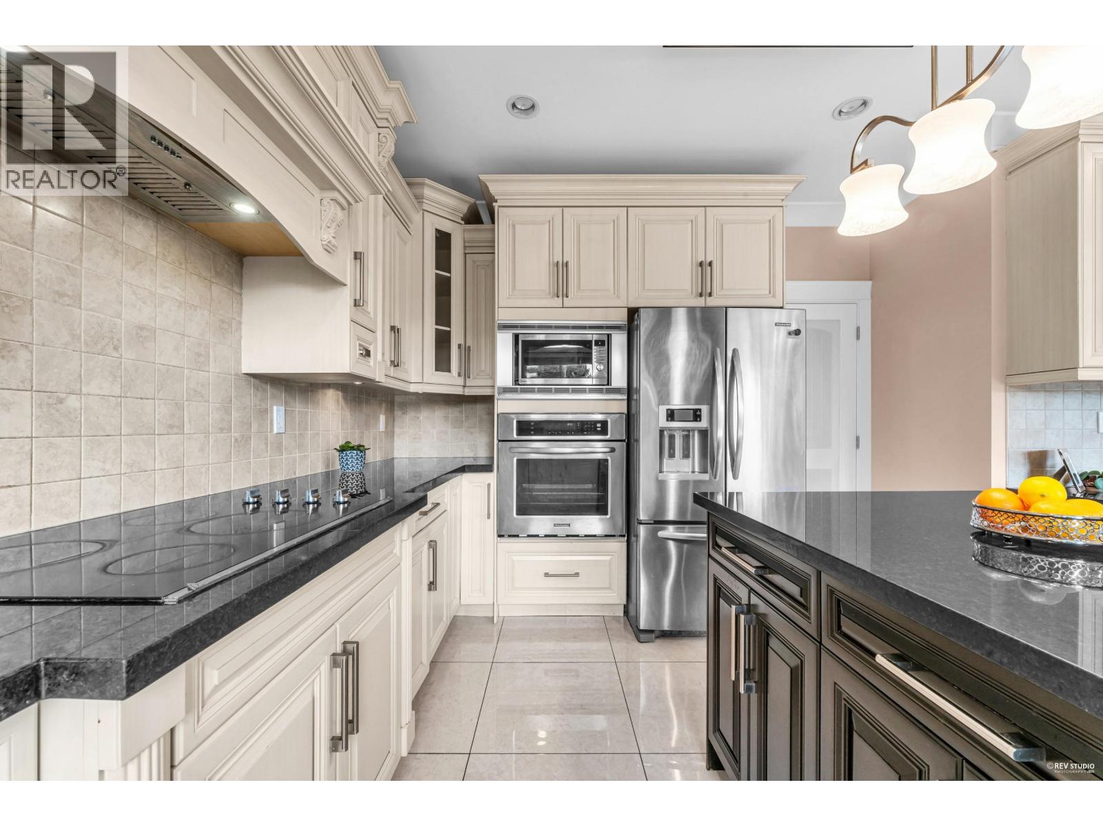 3768 Jambor Court, Burnaby, British Columbia  V5G 0A8 - Photo 13 - R3039051