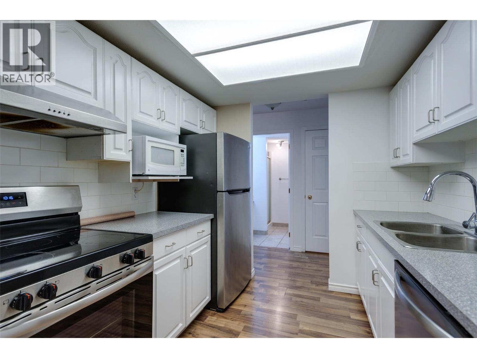 3175 De Montreuil Court Unit# 314, Kelowna, British Columbia  V1W 3X2 - Photo 8 - 10360019
