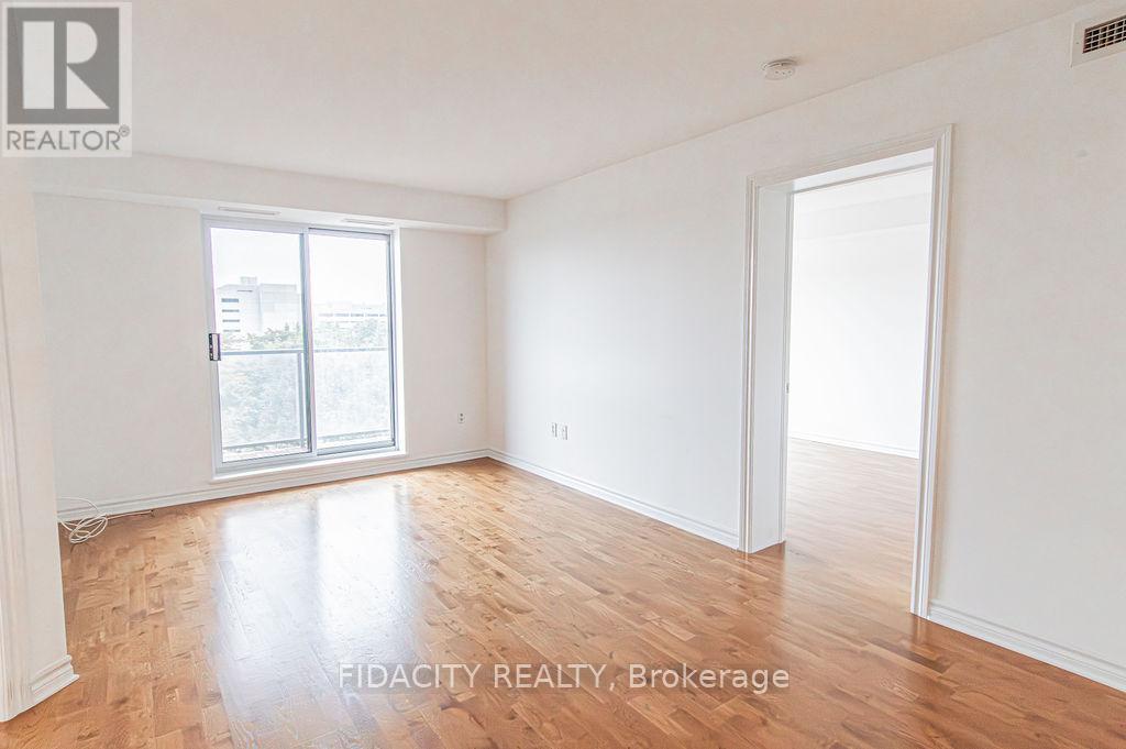 511 - 314 Central Park Drive, Ottawa, Ontario  K2C 0R2 - Photo 7 - X12201362