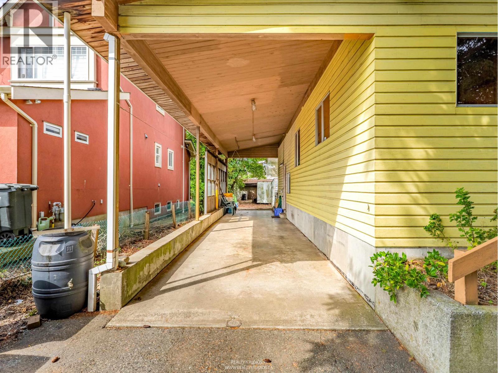 6537 Waltham Avenue, Burnaby, British Columbia  V5H 3V6 - Photo 31 - R3039178
