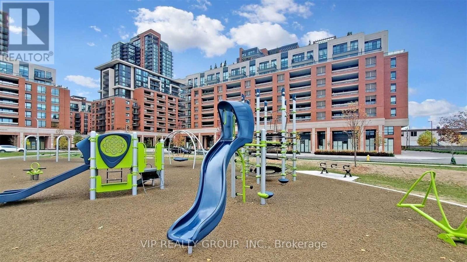 805 - 3091 Dufferin Street, Toronto (Yorkdale-Glen Park), Ontario  M6A 0C4 - Photo 11 - W12352655