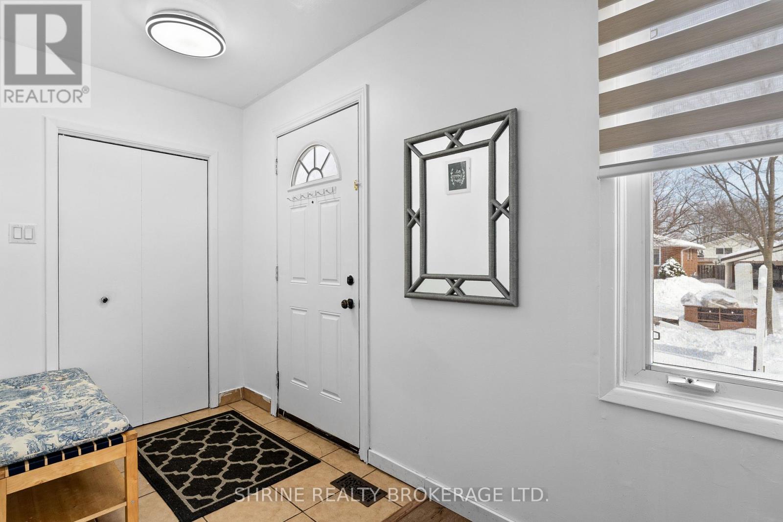 15 Garland Crescent, London East, Ontario  N5V 1N4 - Photo 3 - X12356017