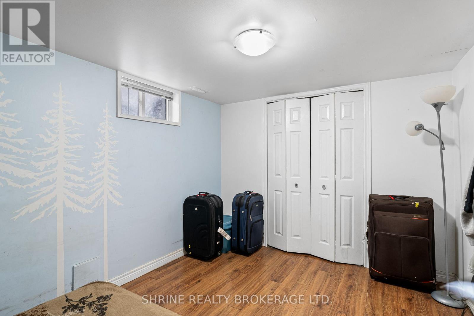 15 Garland Crescent, London East, Ontario  N5V 1N4 - Photo 35 - X12356017