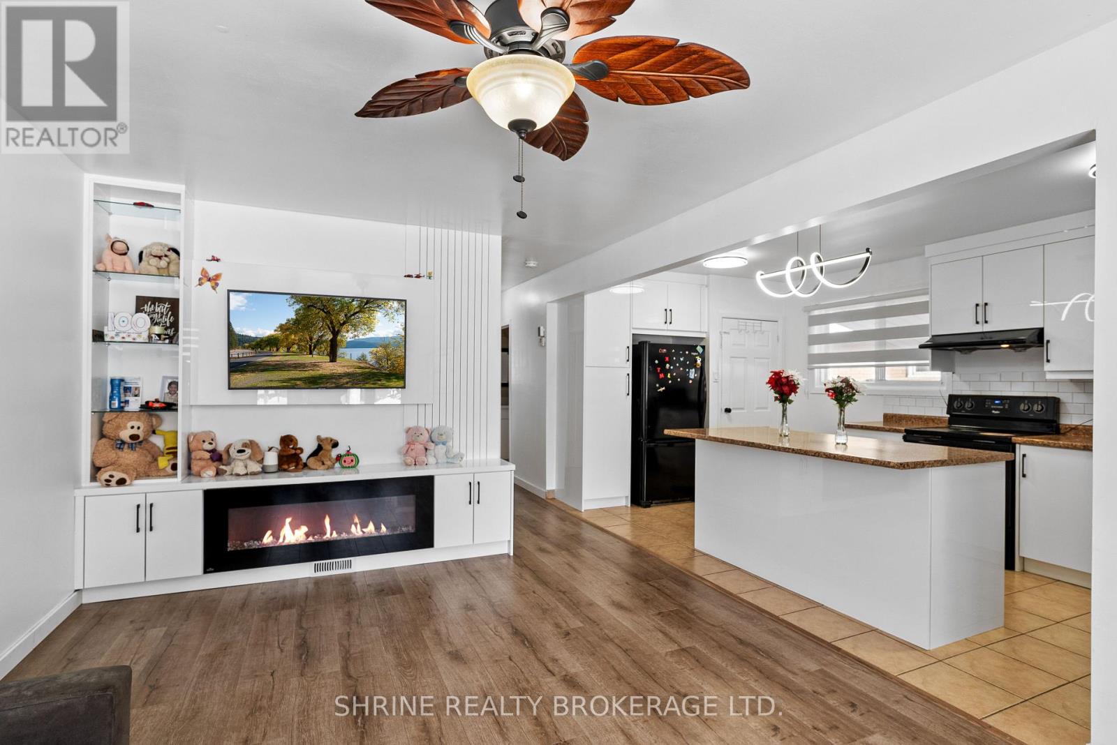 15 Garland Crescent, London East, Ontario  N5V 1N4 - Photo 6 - X12356017