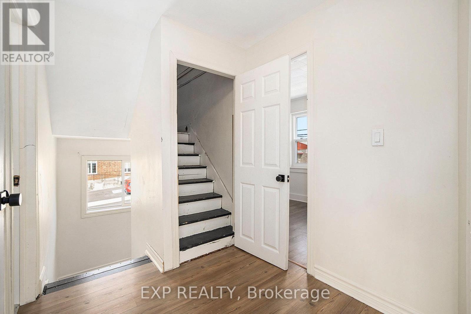 78 Bridge Street, Mississippi Mills, Ontario  K0A 1A0 - Photo 21 - X12355987