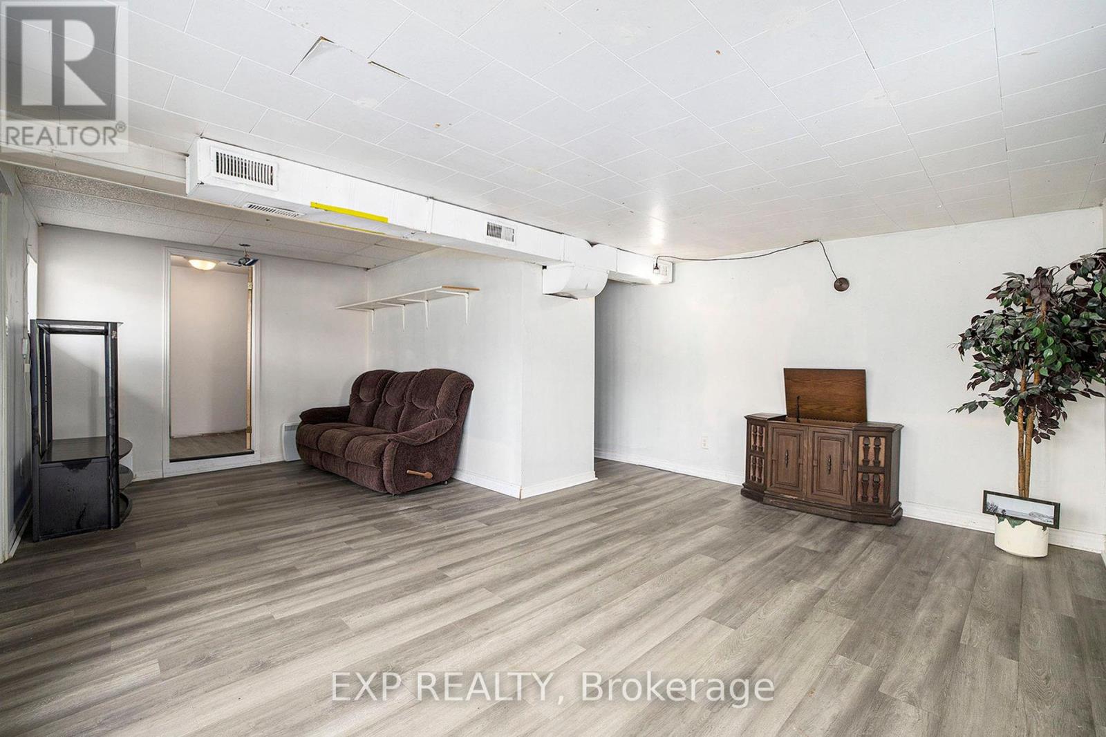 78 Bridge Street, Mississippi Mills, Ontario  K0A 1A0 - Photo 32 - X12355987
