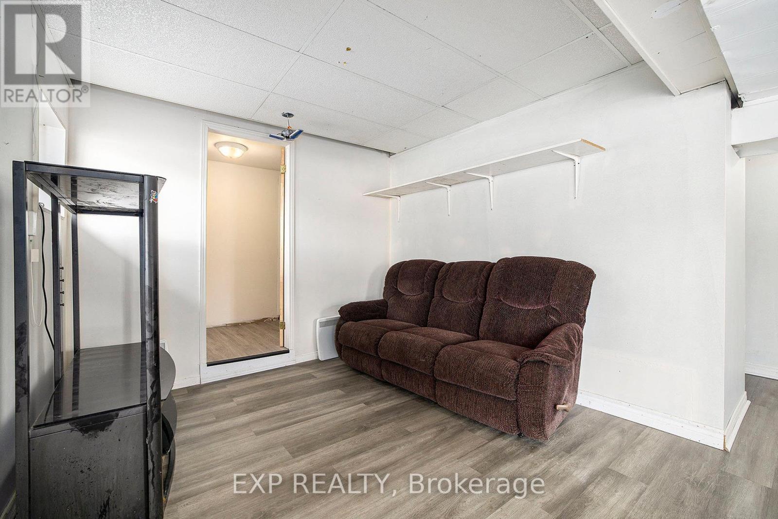 78 Bridge Street, Mississippi Mills, Ontario  K0A 1A0 - Photo 35 - X12355987