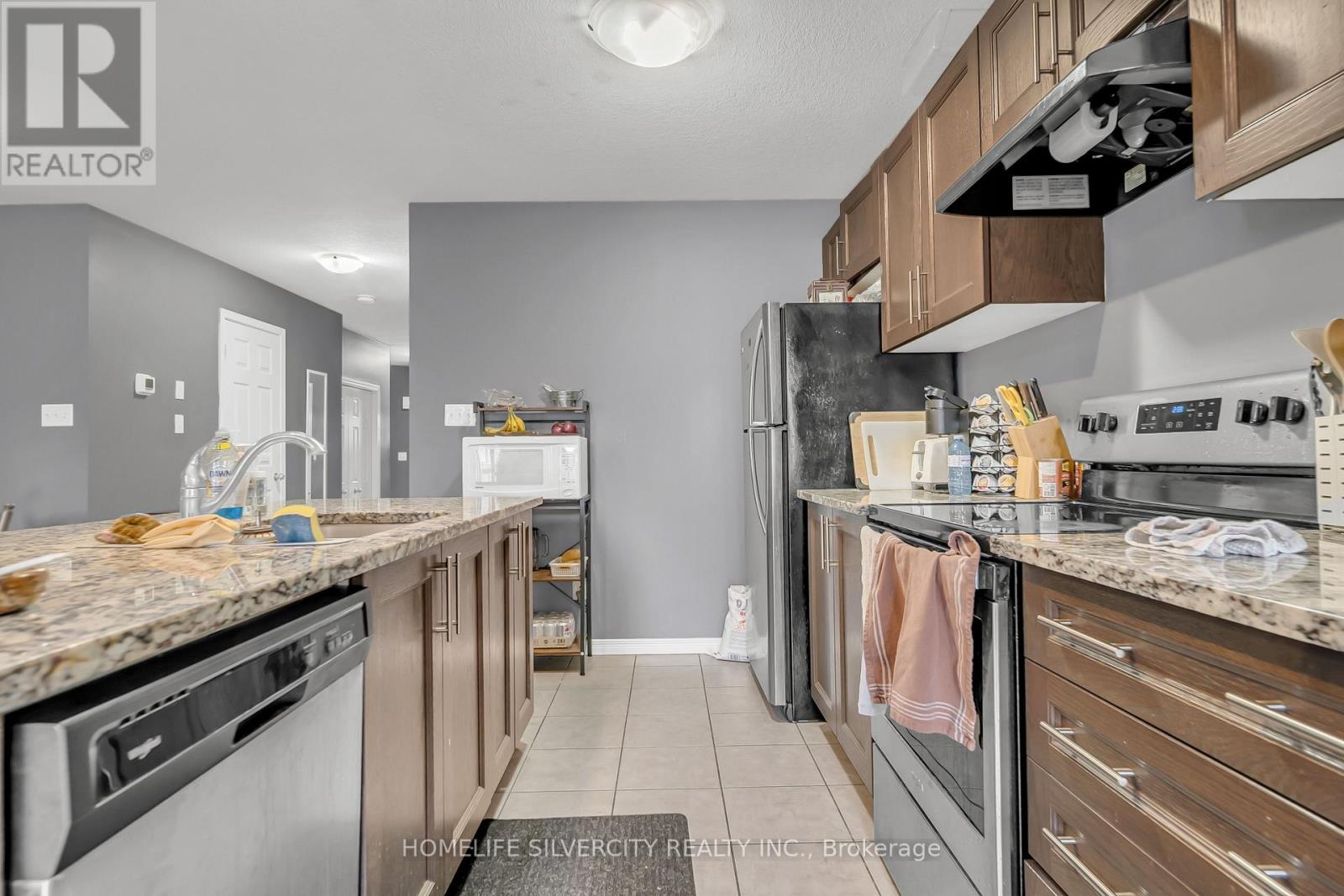 63 - 135 Hardcastle Drive, Cambridge, Ontario N1S 0B6 - Photo 11 - X12355973