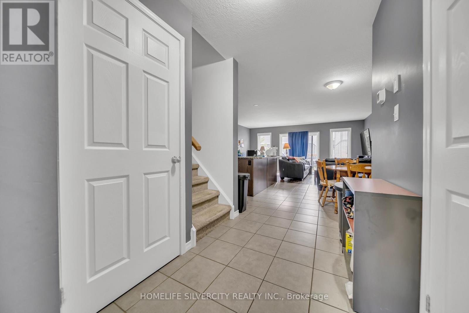 63 - 135 Hardcastle Drive, Cambridge, Ontario N1S 0B6 - Photo 4 - X12355973