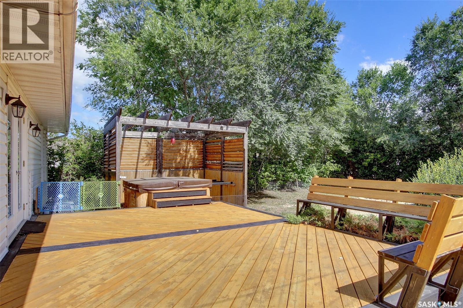 303 2nd Avenue W, Montmartre, Saskatchewan  S0G 3M0 - Photo 32 - SK016203