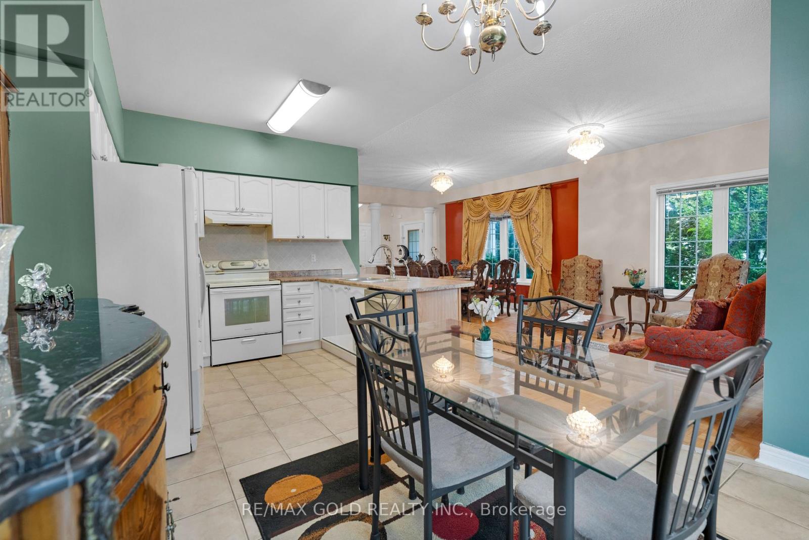 5625 Passion Flower Boulevard, Mississauga, Ontario  L5M 7N2 - Photo 10 - W12354785